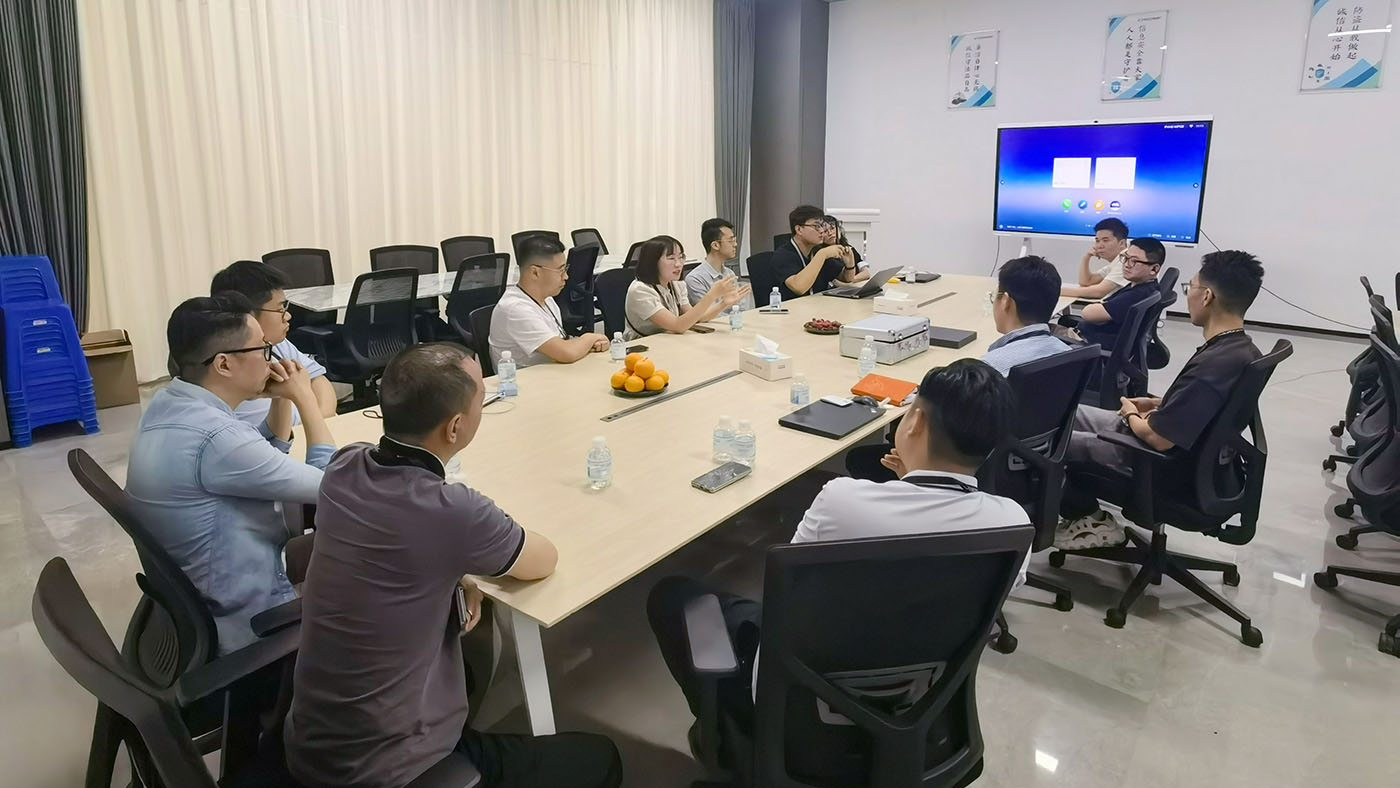 AI智能眼镜同盟来访9001cc金沙以诚为本元启 ，，探工业链协同生长